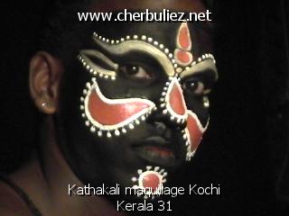 légende: Kathakali maquillage Kochi Kerala 31
qualityCode=raw
sizeCode=half

Données de l'image originale:
Taille originale: 139714 bytes
Heure de prise de vue: 2002:02:23 14:56:58
Largeur: 640
Hauteur: 480
